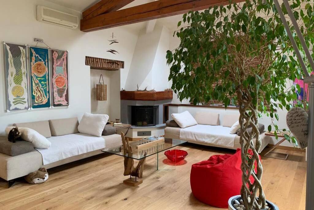 브루나테 The Cherry Garden House Loft Lusso 아파트 외부 사진